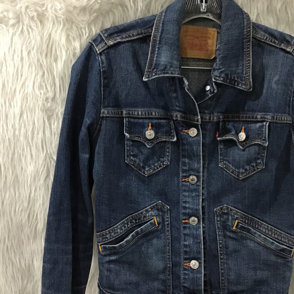 Levi’s women’s denim button down side pockets denim jean jacket size sma…